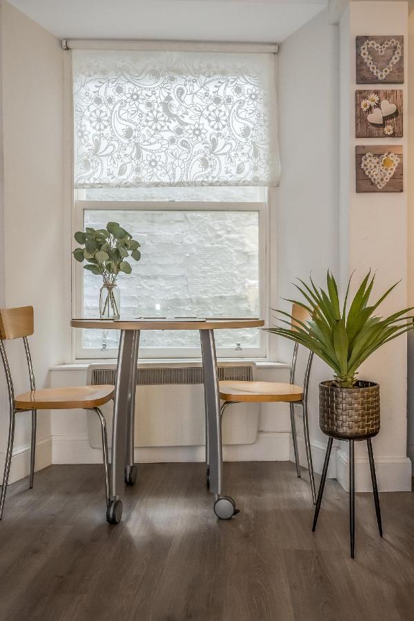 Spacious & Cosy Studio Flat In The Heart Of Edinburgh City Centre 외부 사진